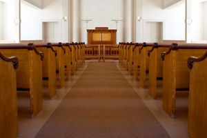 pews