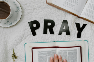 pray